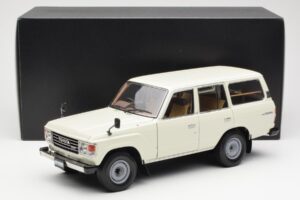 Toyota Land Cruiser J60 Hvid Kyosho 1:18 08956W Metal — billede 8 af 8