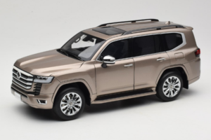 Toyota Land Cruiser LC300 ZX Guld LCD 1:18 LCD18013-ZX-GO Metal