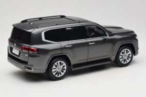 Toyota Land Cruiser LC300 ZX Grå LCD 1:18 LCD18013-ZX-GR Metal — billede 3 af 8