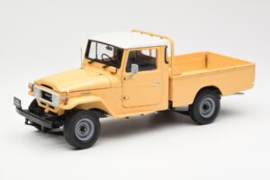 Toyota Land Cruiser Pickup Beige Kyosho 1:18 08958BE Metal