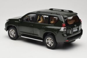 Toyota Land Cruiser Prado J150 Grøn Paudi Model 1:18 623132-GR Metal — billede 7 af 8