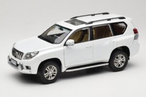 Toyota Land Cruiser Prado J150 Hvid Paudi Model 1:18 623132-WH Metal