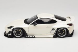 Toyota Pandem GR86 ZN8 Crystal White GT Spirit 1:18 GT498 Resin — billede 3 af 6