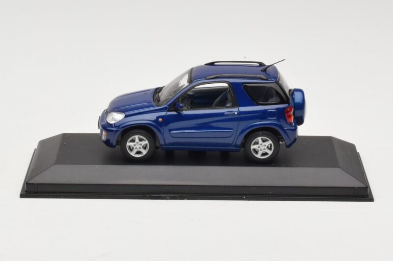 Toyota RAV4 Mørkeblå Grå Interiør Minichamps 1:43 433166004 Metal