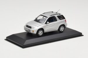 Toyota RAV4 XA20 Sølv Lyst Interiør Minichamps 1:43 31434205 Metal — billede 2 af 4