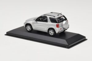 Toyota RAV4 XA20 Sølv Lyst Interiør Minichamps 1:43 31434205 Metal — billede 3 af 4