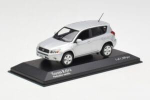 Toyota RAV4 XA30 Sølv Minichamps 1:43 400166570 Metal — billede 2 af 4