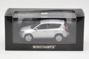Toyota RAV4 XA30 Sølv Minichamps 1:43 400166570 Metal — billede 4 af 4