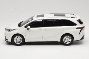 Toyota Sienna XL30 Hvid OEM 1:18 TOYOTA013 Metal — billede 4 af 8
