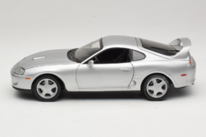 Toyota Supra A80 Sølv Kyosho 1:18 8847 Metal — billede 4 af 8