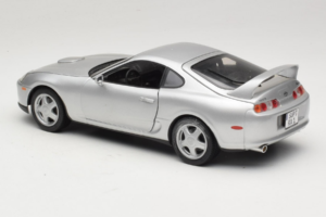 Toyota Supra A80 Sølv Kyosho 1:18 8847 Metal — billede 7 af 8