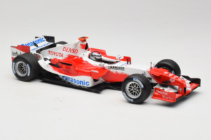Toyota TF105 #16 J. Trulli Panasonic Toyota Racing 2005 Minichamps 1:18 100050016 Metal — billede 4 af 7