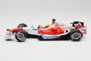 Toyota TF105 #17 R. Schumacher Panasonic Toyota Racing 2005 Minichamps 1:18 100050017 Metal — billede 3 af 7