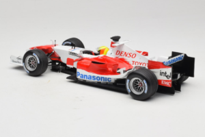 Toyota TF105 #17 R. Schumacher Panasonic Toyota Racing 2005 Minichamps 1:18 100050017 Metal — billede 5 af 7