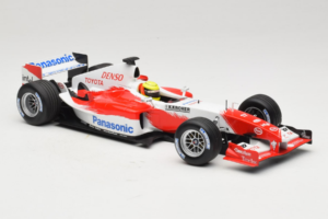 Toyota TF105 #17 R. Schumacher Panasonic Toyota Racing Showcar 2005 Minichamps 1:18 100050087 Metal — billede 4 af 7