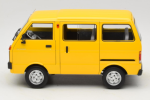 Toyota TJ110 Tianjin Huali Gul OEM 1:18 TOYOTA014 Metal — billede 4 af 8