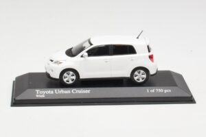 Toyota Urban Cruiser Hvid Minichamps 1:43 400166960 Metal