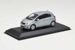Toyota Yaris Mk2 Glacier Blå Minichamps 1:43 TOYOTA001 Metal — billede 2 af 4