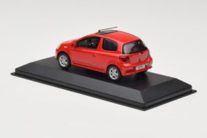 Toyota Yaris TS Rød Minichamps 1:43 430166062 Metal — billede 3 af 4