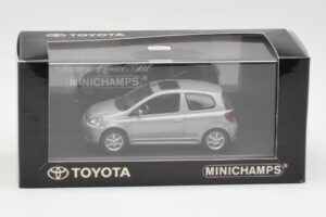 Toyota Yaris XP10 TS Grå Minichamps 1:43 TOYOTA007 Metal — billede 2 af 3