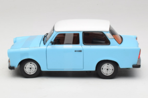Trabant 601 Deluxe Blå Hvid Sun Star 1:18 4286 Metal — billede 3 af 6