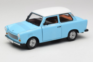 Trabant 601 Deluxe Blå Hvid Sun Star 1:18 4286 Metal