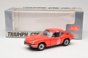 Triumph GT6 Mk3 Rød Sun Star 1:18 1056 Metal — billede 6 af 6