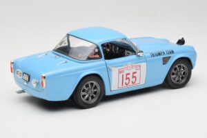 Triumph TR4 Rally Car Revell 1:18 8773 Metal — billede 3 af 8