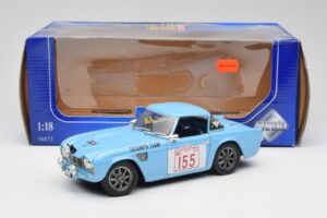 Triumph TR4 Rally Car Revell 1:18 8773 Metal — billede 8 af 8