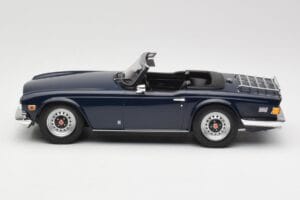 Triumph TR6 PI Mørkeblå Minichamps 1:18 155132032 Metal — billede 3 af 6
