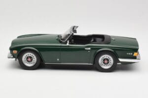 Triumph TR6 PI Mørkegrøn Minichamps 1:18 155132030 Metal — billede 3 af 6