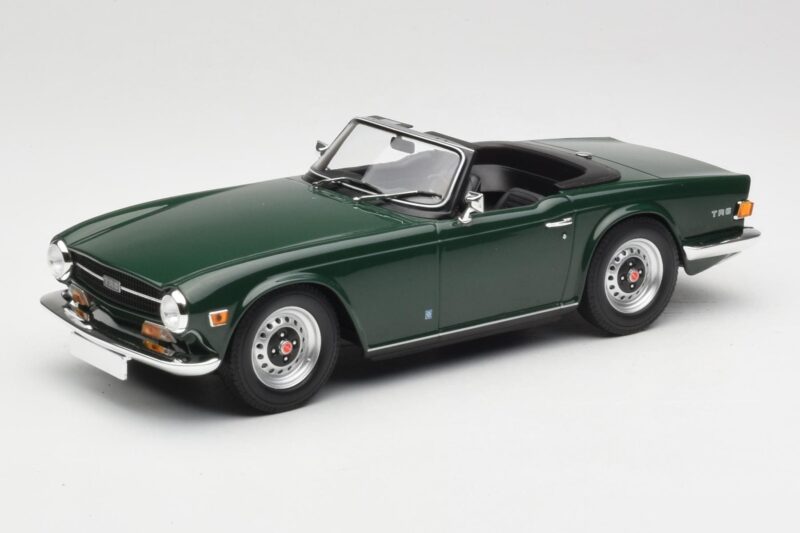 Triumph TR6 PI Mørkegrøn Minichamps 1:18 155132030 Metal