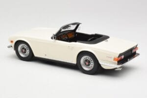 Triumph TR6 PI Hvid Minichamps 1:18 155132035 Metal — billede 5 af 6