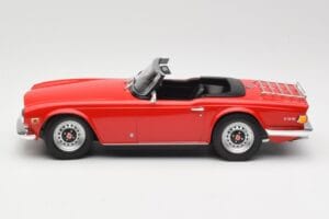 Triumph TR6 PI Rød Minichamps 1:18 155132031 Metal — billede 3 af 6