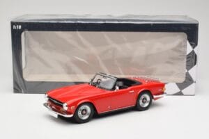 Triumph TR6 PI Rød Minichamps 1:18 155132031 Metal — billede 6 af 6
