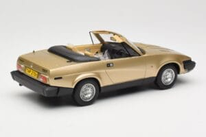Triumph TR7 DHC Guld BoS Models 1:18 BOS221 Resin — billede 2 af 6