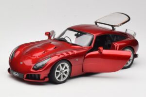 TVR Sagaris Rød Revell 1:18 08816 Metal — billede 2 af 8