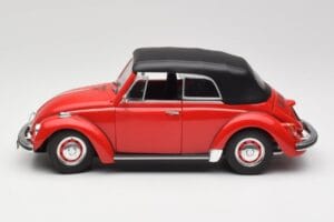 Volkswagen 1302 LS Cabriolet Rød Revell 1:18 08470 Metal — billede 4 af 8