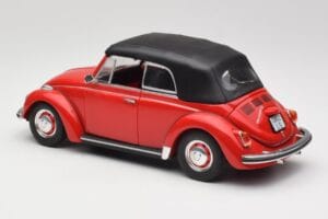 Volkswagen 1302 LS Cabriolet Rød Revell 1:18 08470 Metal — billede 7 af 8