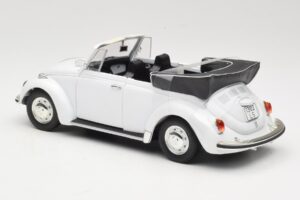 Volkswagen 1302 LS Cabriolet Hvid Revell 1:18 8415 Metal — billede 7 af 8