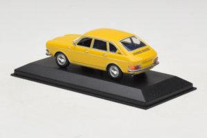 Volkswagen 411 Gul Minichamps 1:43 VW005 Metal — billede 3 af 4