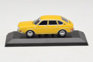 Volkswagen 411 Gul Minichamps 1:43 VW005 Metal
