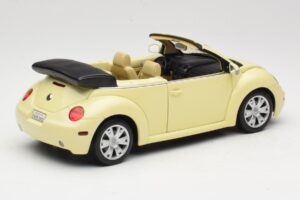 Volkswagen Beetle Cabriolet Gul Gate 1:18 VW24108 Metal — billede 3 af 8