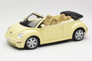 Volkswagen Beetle Cabriolet Gul Gate 1:18 VW24108 Metal