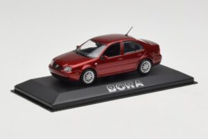 Volkswagen Bora Mk4 Red Metallic Minichamps 1:43 VW003 Metal — billede 2 af 4