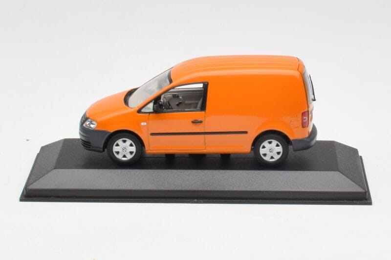 Volkswagen Caddy 2K Orange Minichamps 1:43 CADDY005 Metal