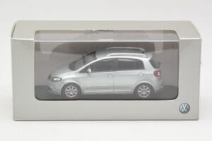 Volkswagen Cross Golf Mk5 Sølv Minichamps 1:43 400054370 Metal — billede 4 af 4