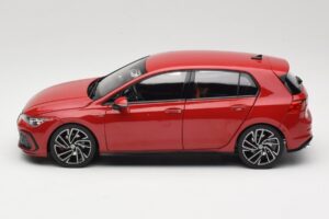 Volkswagen Golf GTI Mk8 Tornado Red Norev 1:18 188595 Metal — billede 4 af 8