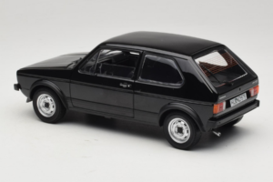 Volkswagen Golf Mk1 GTI Sort Norev 1:18 188487 Metal — billede 7 af 8