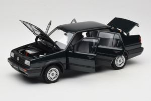 Volkswagen Jetta Mk3 CL Sort Icartime 1:18 JETTA001 Metal — billede 2 af 8